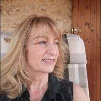 Sandra Gleeson's Instagram, Twitter & Facebook