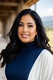 Lori Marie's Instagram, Twitter & Facebook