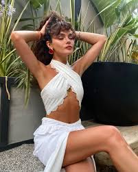 Uncover the hidden side of Sinem Ünsal - a Turkish beauty unveiled for your enjoyment