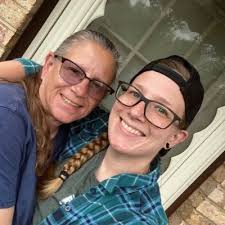 Marla Carrier's Instagram, Twitter & Facebook