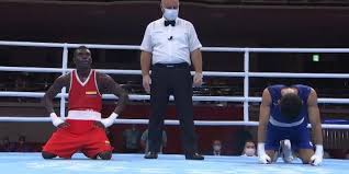 La pelea se llevó a cabo este viernes en. Z Ukozgzujihwm