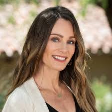 Lindsey Peck's Instagram, Twitter & Facebook