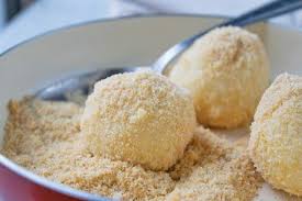 Topfenknodel Aus Dem Dampfgarer Rezept Topfenknodel Rezept Dessert Rezepte Einfach Teigtaschen Rezept