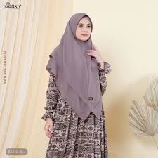 Sebagai pelengkap, warna putih bisa anda aplikasikan. 56 Konsep Warna Jilbab Coklat Dove Jenis Warna