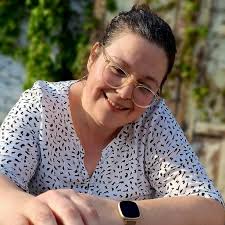 DRINGEND!!! Massaal verspreiden! ! Momenteel zware brand op Kerkhoven.  Bewoners van Kerkhoven gelieve ramen en deuren gesloten te houden. Mogelijk  asbestgevaar richting Balen.