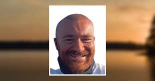 Russell Norton's Instagram, Twitter & Facebook