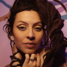 Marina Peralta — Apple Music