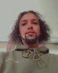 Daniel Crittendon's Instagram, Twitter & Facebook