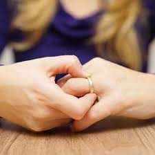 Find the perfect ring for the perfect moment in your life. 11 Causes Of Swollen Fingers Why Your Fingers And Hands Swell