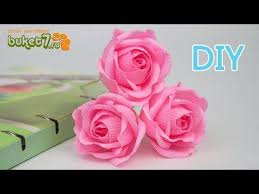 как сделать цветы из бумаги с конфетами своими руками Pyshnaya Roza Iz Bumagi Sdelaj Sam Krasivye Cvety Svoimi Rukami Rozy Iz Bumagi Bez Konfet D Bumazhnyj Cvetok Uchebnik Uchebnik Po Rozam Podelki Iz Krep Bumagi