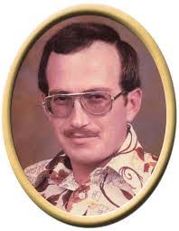 Alex Dowdy's Instagram, Twitter & Facebook