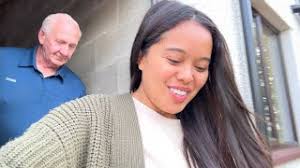 Mia Sandoval's Subscriber Count, Stats & Income