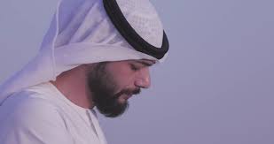 Enjoy cultural emirati entertainment performances such as drumming and yola. Arab Man Wearing Ghutra And Agal Emirati Traditional Hat Sitting In The Desert