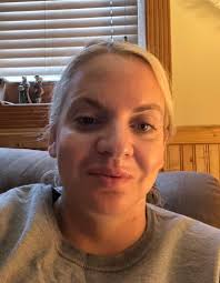 Using makeup to the last drop with no waste