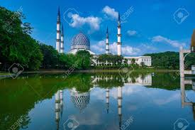 Aeroportul sultan abdul aziz shah. Sultan Salahudin Abdul Aziz Shah Mosque At Daytme In Shah Alam Malaysia Lizenzfreie Fotos Bilder Und Stock Fotografie Image 149412939
