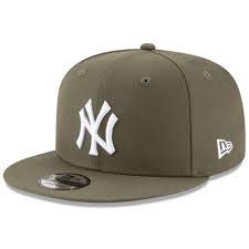 Men S New Era Olive New York Yankees Basic 9fifty Adjustable Snapback Hat Fitted Hats New York Yankees Hats For Men