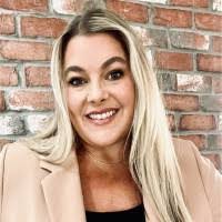 Carol Capone's Instagram, Twitter & Facebook