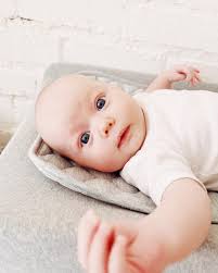 My debut EP 'Songs with Banjo' is out now. Incredibly excited to share this  small body of work with all of you. It contains 4 tracks created over the  course of the