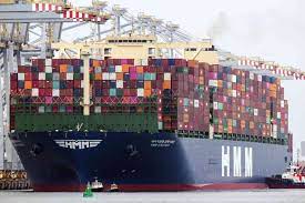 Für den hafen ist die „antoine de saint exupéry ein nachweis dafür, dass er den anschluss im containerverkehr nicht. Hmm Algeciras Im Hafen Hamburg Grosstes Containerschiff Der Welt Zu Besuch