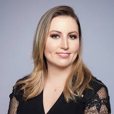 Mirela Centeno Makeup