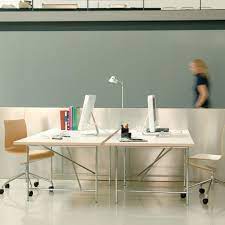 Ein passender schreibtisch ist neben der richtigen schreibtischleuchte und einem ergonomischen bürostuhl das eiermann tisch von richard lampert. Richard Lampert Eiermann 1 Tischgestell 110x66x78cm Exzentrisch Ambientedirect