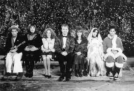 Steve Martin Juliette Lewis Liev Schreiber Adam Sandler Madeline Kahn Anthony Lapaglia And Rita Wilson In M Steve Martin Top Christmas Movies Sony Movies