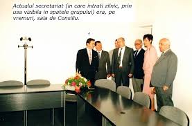 Prin aceste versuri, autorul lucian blaga, vrea sa scoata in evidenta, trasatura principala a poetilor, adica tacerea. September 2015 Medicina La Brasov