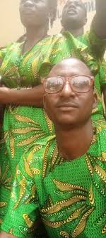 Illinois fans everywhere, join us in wishing a very Happy Birthday to our  very own Director of the Marching Illini, Barry L. Houser! 🔶🔷  #MarchingIllini