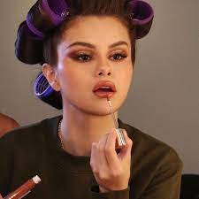 Our favorite hair and makeup looks at the 2021 grammys. Best Celeb Makeup Looks Of March Dua Lipa At The Grammys Olivia Rodrigo And More Buro 24 7 Singapore