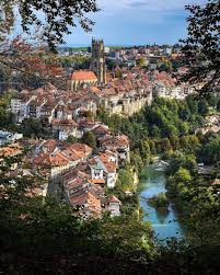 Le bayern munich a décidément du mal à l'extérieur en championnat. Hello Rooftops On Instagram This Wonderful Picture Is By Elfintanned Location Fribourg Switzerland Fribourg Switzerland Travel Travel And Leisure