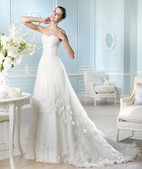 The Best Gowns From The Most In Demand Wedding Dress Designers Bridal Gowns Wedding Dresses Inexpensive Wedding Dresses Designer Wedding Dresses