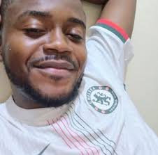 🚨 En 2012, lors de la victoire de Chelsea en Ligue des champions, Romelu  Lukaku REFUSE de toucher le trophée. 🇧🇪 L'attaquant belge explique à  l'époque les raisons de son geste :