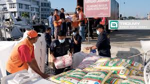 Bagi laluan antara jeti merang dan pulau redang, bot atau feri akan berlepas atau tiba di jeti merang. 3 8 Tan Bantuan Makanan Dihantar Ke Pulau Redang Terengganu Trdi News