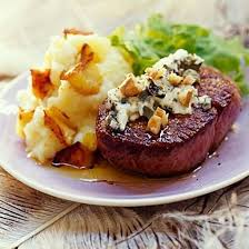 Pave D Autruche Sauce Roquefort Et Noix Recette Recettes De Cuisine Recette Plat Sans Viande
