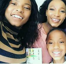 Mzansi's Celebs News - Actress and Tv presenter Palesa Madisakwane and her daughters Bahumi and Mohumi ❤.She was involved in a car accident over the weekend, we sending prayers your way Ma