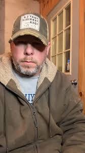 Carrie Marinelli's Instagram, Twitter & Facebook