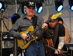 Mark chesnutt's wings is one of his most impressive efforts, showing the singer expanding his sonic template by stepping away from the commercial leanings of his recent material, yet leaving a slight pop and rock influence to his straightforward traditional country. Macdill Crews Take Mark Chesnutt To South Korea In Support Of Stars For Stripes 927th Air Refueling Wing Article Display