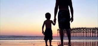 Namun, ibu dan ayah hanya manusia biasa yang kadang kala terlepas juga kemarahan kerana geram dengan perangai si anak yang degil dan tidak mendengar cakap. Inilah Aturan Tentang Hak Pengasuhan Anak Republika Online