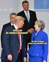 Aflată astăzi la iaşi, la la evenimentul care a marcat 161 de ani de la unirea principatelor, alături de klaus iohannis, prima doamnă a considerat potrivit să asorteze paltonului alb imaculat şi eşarfei roz o pereche de ochelari de soare cu rame roz. Glume Superbe Cu Iohannis Fiind Cool Intre Liderii Nato
