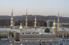 Masjid nabawi, adalah salah satu mesjid terpenting yang terdapat di kota madinah, arab saudi karena dibangun oleh nabi muhammad saw. Ini Loh Rahasia Di Balik Kesejukan Masjid Nabawi