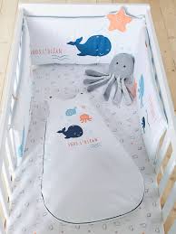 tour de lit eau salee blanc et plouf plongez bebe dans un univers sous marin des plus merveilleux une fa bettumrandung babybettumrandung nestchen babybett