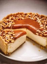 Gateau Au Fromage Au Caramel Et Aux Amandes Recette Gateau Au Fromage Fromage Recette Gateau Fromage