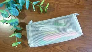 仕切ると便利 100均メッシュペンケースの活用法 100均 ペンケース ペン