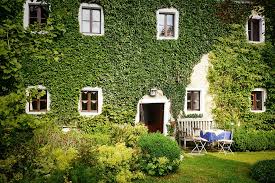 Casa vallardi si preoccupa di accogliere al meglio anziani sia autosufficienti che non autosuffic. Quanto Costa La Retta Di Una Casa Di Riposo Hellodir Il Blog Verde