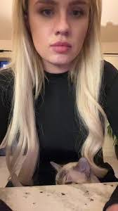 Danielle Hershey's Instagram, Twitter & Facebook