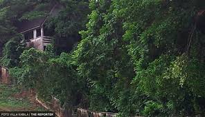 Dirompak kereta tanpa bumbung johor. Tiba Tiba Enjin Kereta Mati Atas Bumbung Diketuk Ketuk Sesuatu