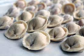 Pin Von Tammy S Auf Sibirisch In 2021 Pelmeni Rezept Maultaschen Rezept Russische Kuche