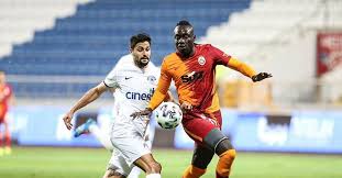 Haftasında fenerbahçe sahasında kasımpaşa ile karşı karşıya geldi. Iste Galatasaray In Kasimpasa Macinda Penalti Bekledigi Pozisyon Sabah Haber Ofisi