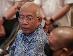 Dato' seri mahdzir khalid has called for representatives from both schools and communities to beef up their cooperation, in a bid. Umno Vp Journalists In The Field Should Get Covid 19 Jabs In Phase 2 Of National Immunisation Programme Asia Newsday