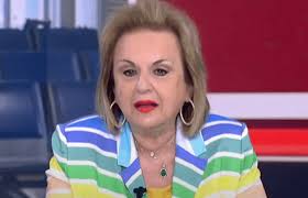 Ο γνωστός showman μπορεί να μην μπορεί να ανέβει στη σκηνή, καθώς τα θέατρα είναι κλειστά, ωστόσο συνεχίζει να σατιρίζει πρόσωπα της επικαιρότητας μέσα από τον προσωπικό του λογαριασμό στο. Matina Pagwnh Kanonika Prepei Na Apagoreytoyn Ta Panhgyria Video Greek Web Tv Live